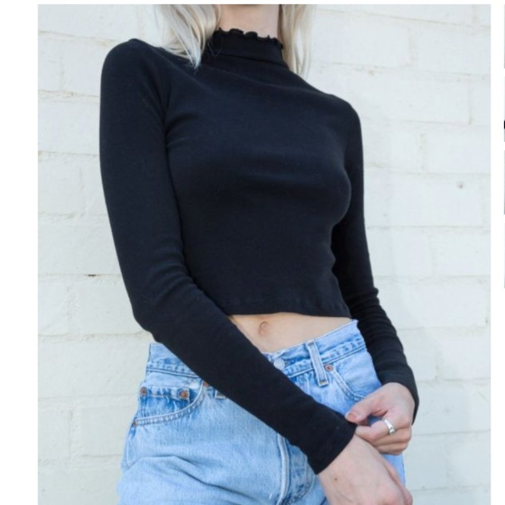 Brandy Melville black top